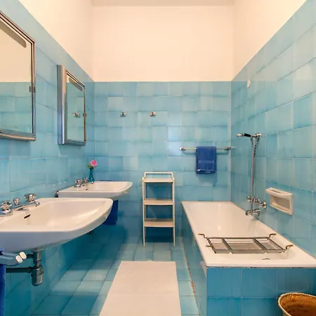 Sleeps 12 Pool Wifi
