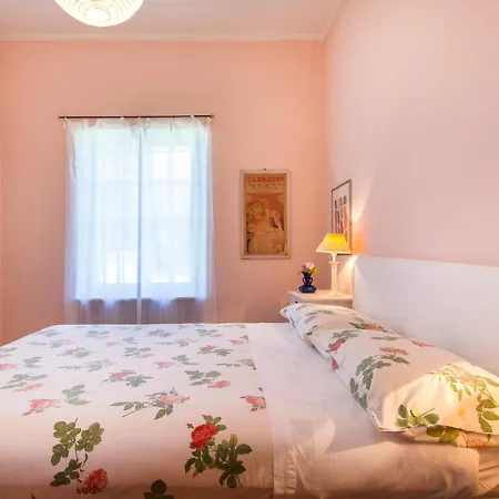 Villa Sleeps 12 Pool Wifi Dormelletto